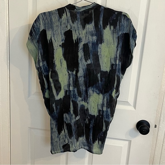 Women's Silk Abstract Print Tunic Top - Picture 2 of 5